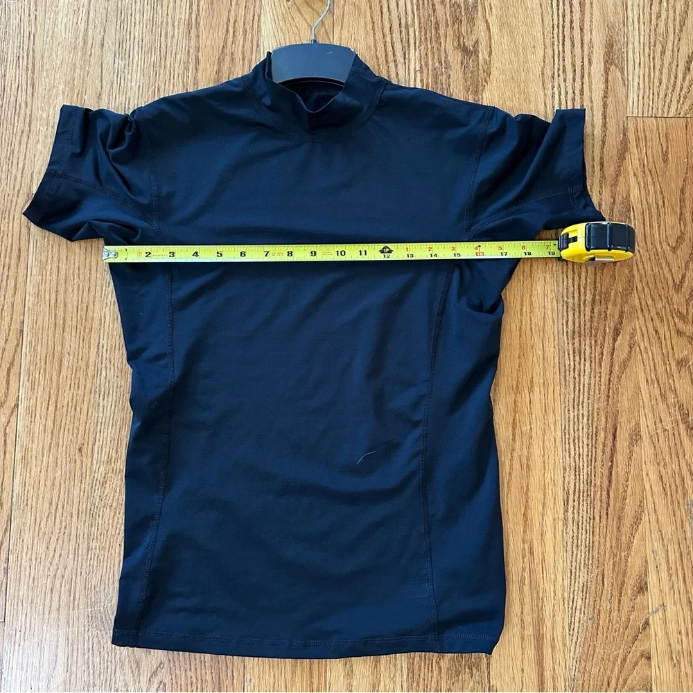 Patagonia Short Sleeve Rashguard - Picture 7 of 9